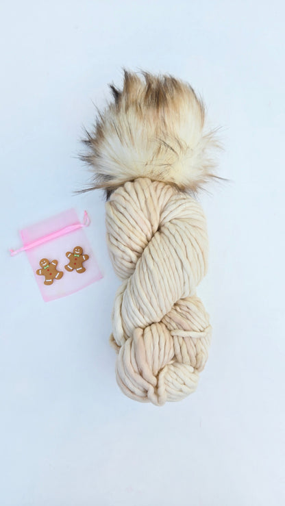 Christmas Yarn + Pom Kit 🤎: Rasta in Ivory
