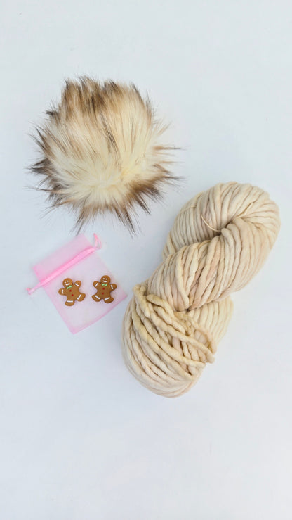 Christmas Yarn + Pom Kit 🤎: Rasta in Ivory