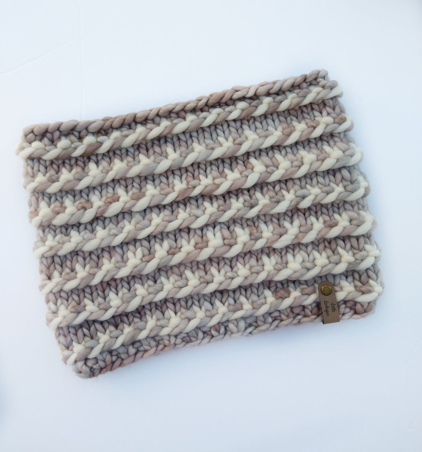 Twisted Candy Cowl Pattern