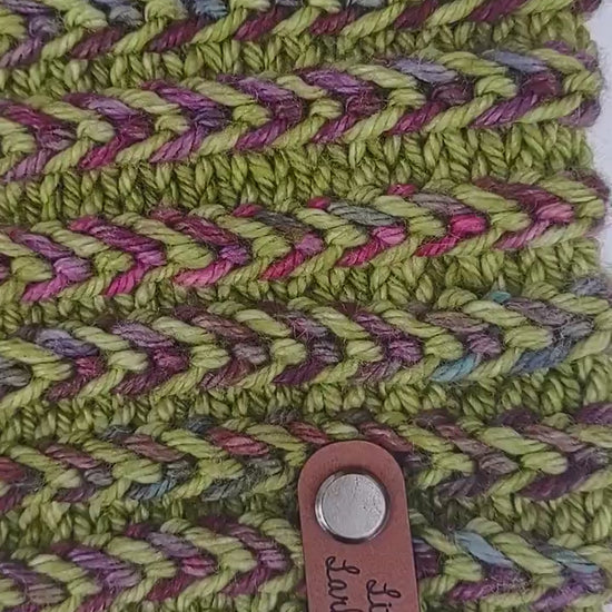 Lichen Green Adult Hand Knit Cowl