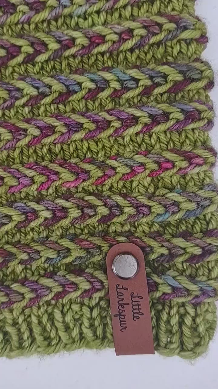 Lichen Green Adult Hand Knit Cowl