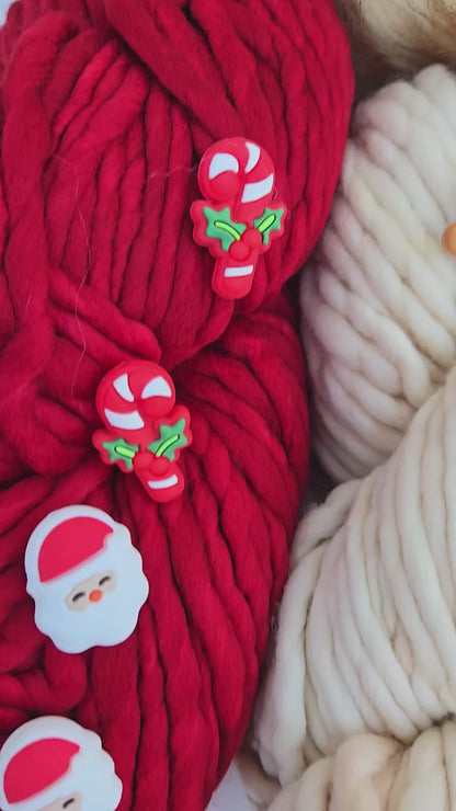 Christmas Yarn + Pom Kit 🤎: Rasta in Ivory