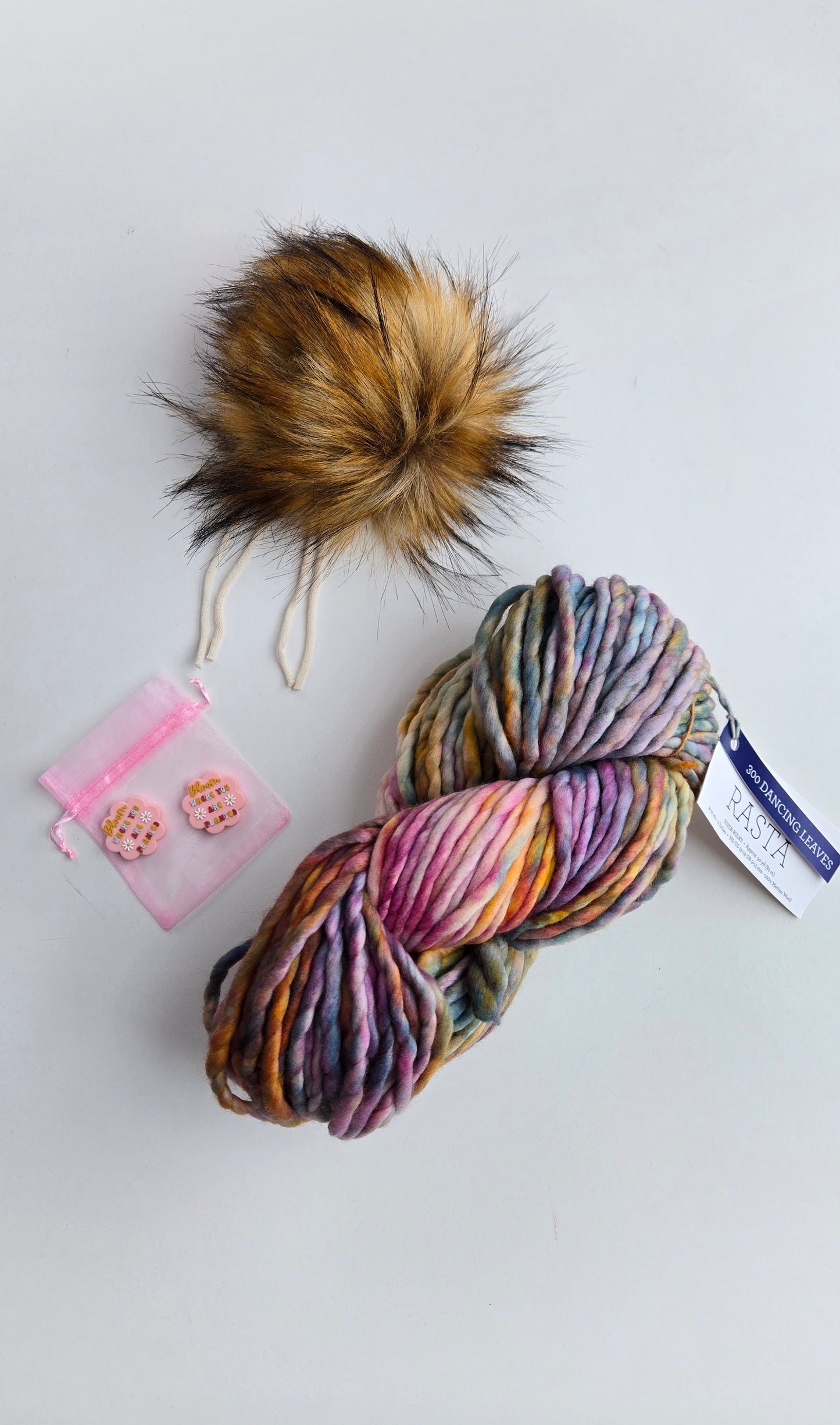 RASTA Yarn + Pom Kit: Dancing Leaves
