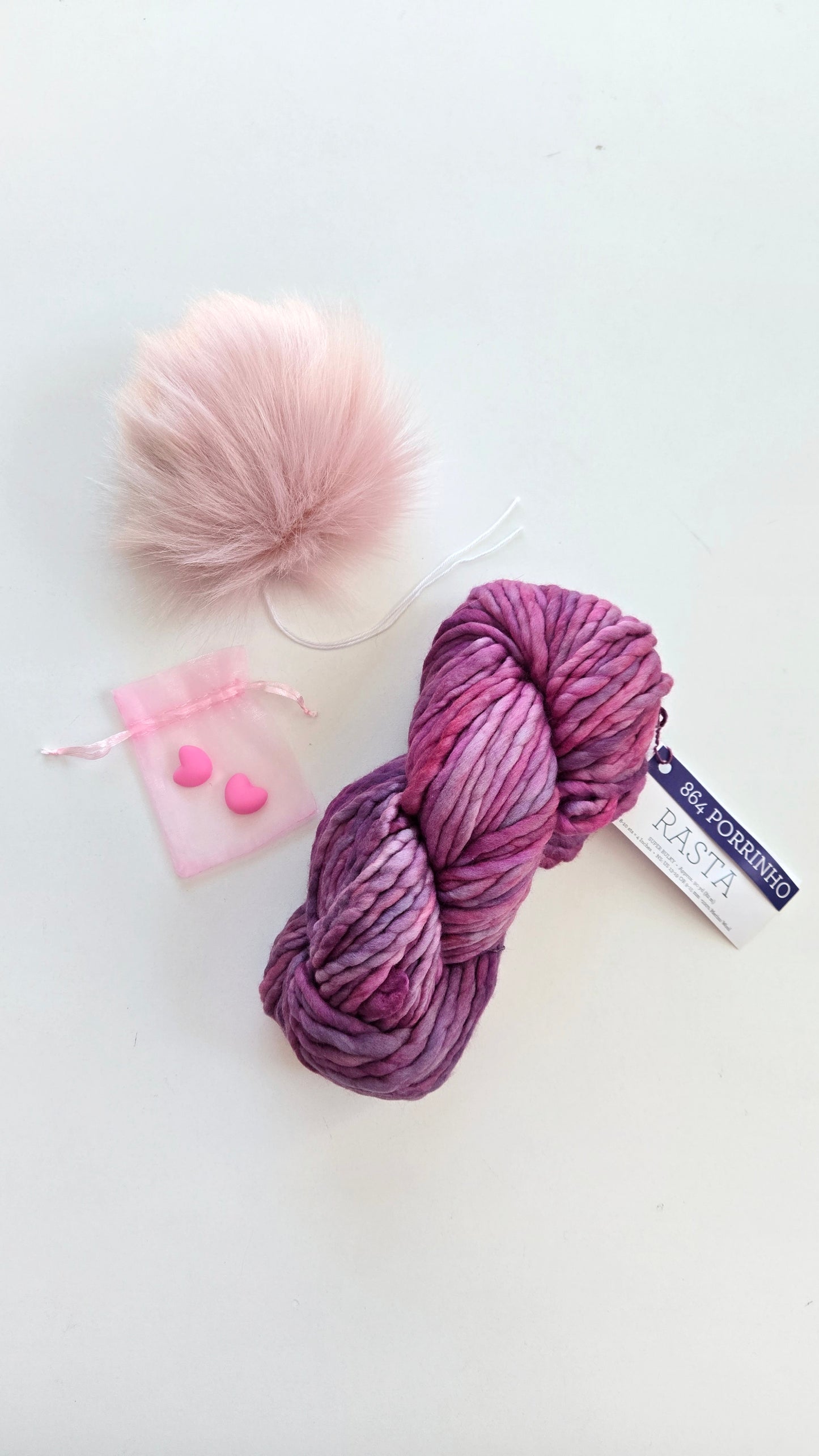 Valentine's Yarn + Pom Kit 🩷:  Blush Pink Pom + Porrinho Rasta