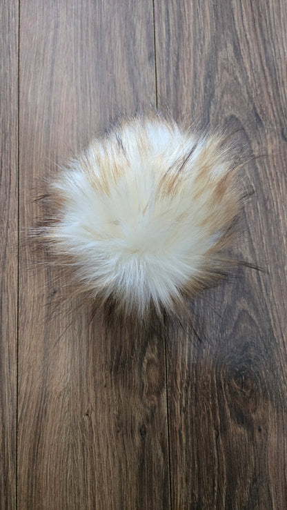 Latte - Pom Pom by Sugar Maple Fibers