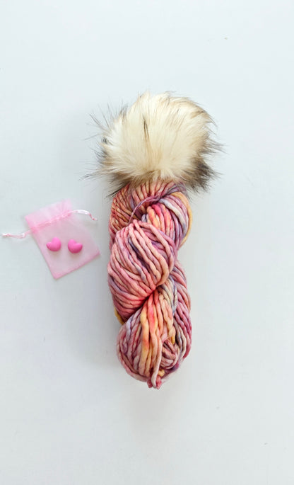 Valentine's Yarn + Pom Kit 🩷:  Cream White Pom + Rosalinda Rasta