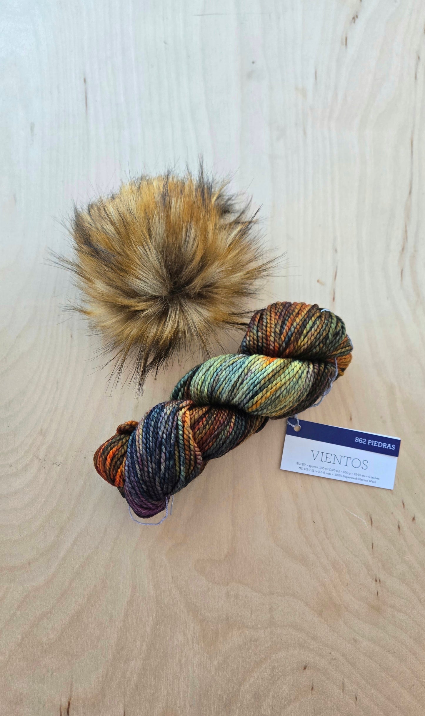 VIENTOS Yarn + Pom Kit: Piedras