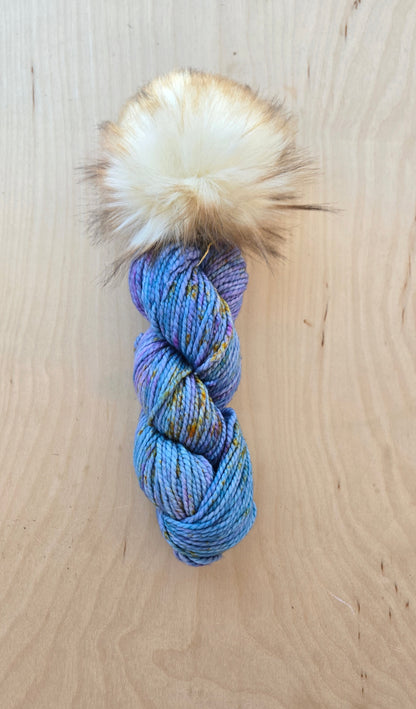VIENTOS Yarn + Pom Kit: Pisces