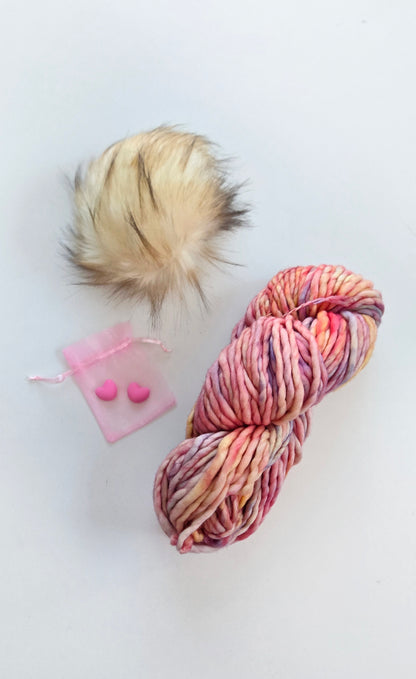Valentine's Yarn + Pom Kit 🩷:  Cream White Pom + Rosalinda Rasta