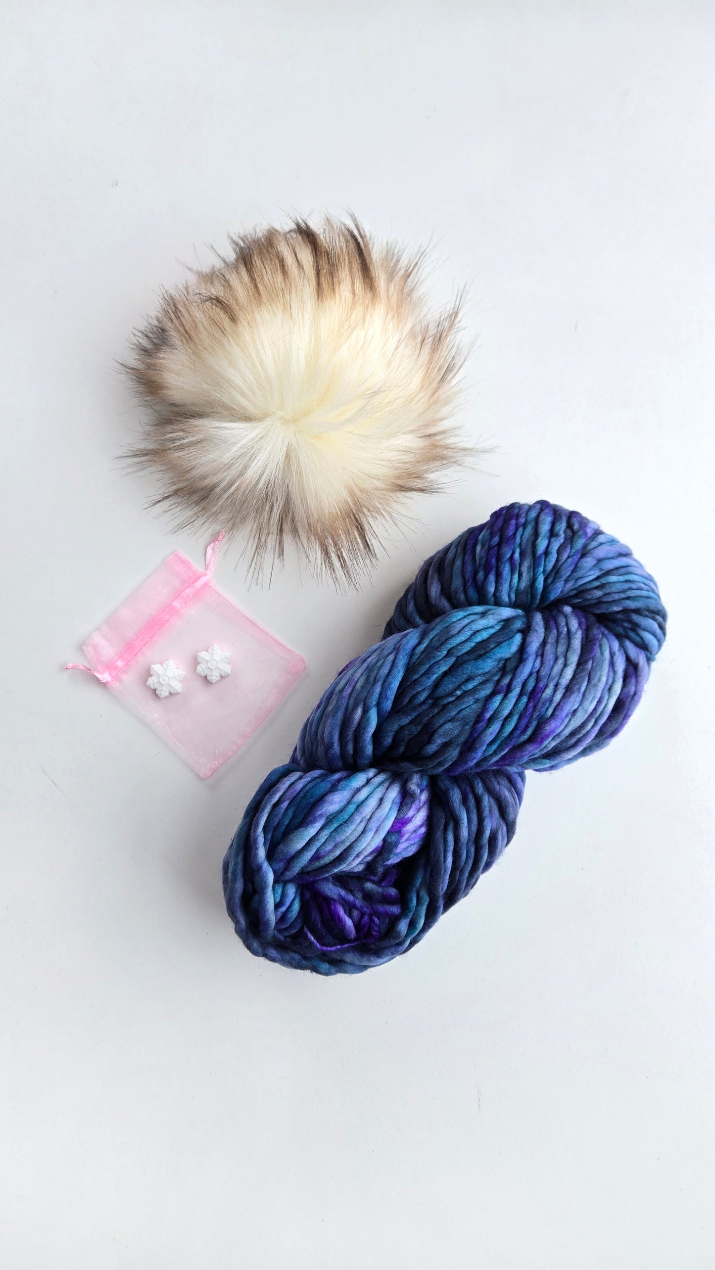 RASTA Yarn + Pom Kit: Azules