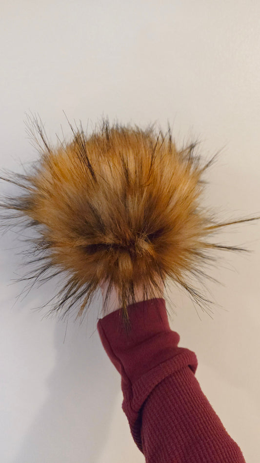 Vanilla Coke - Pom Pom by Sugar Maple Fibers